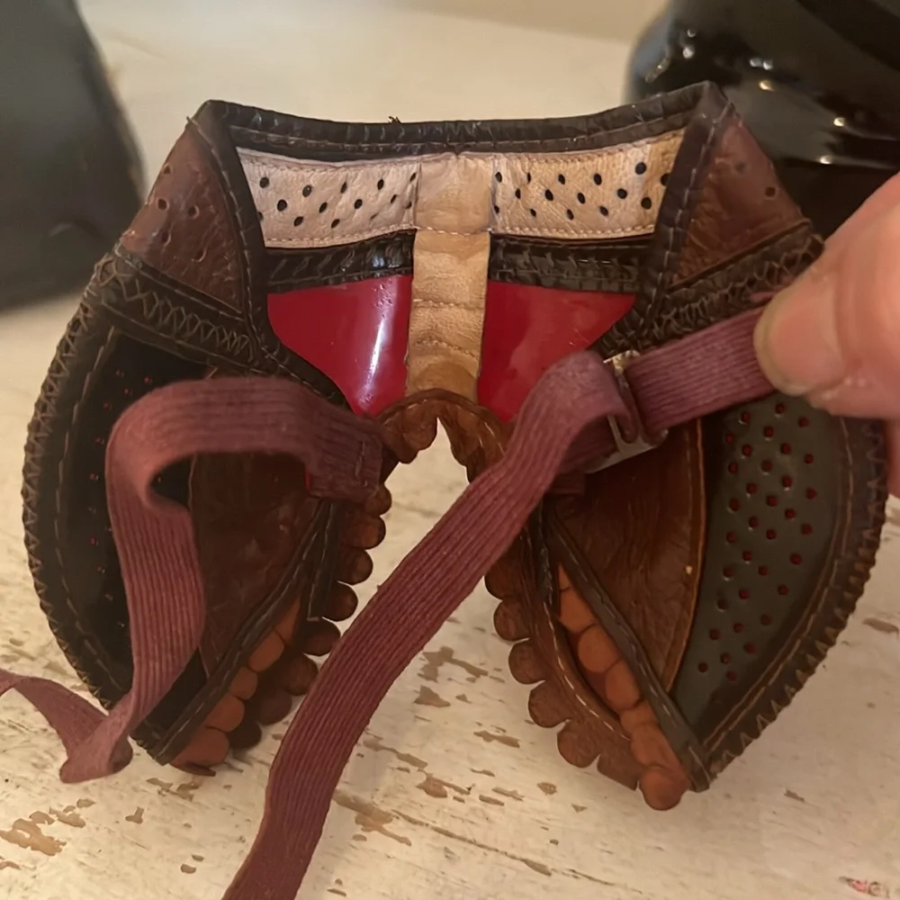 Vintage WWII Air Force pilot leather sunglasses goggles red lenses